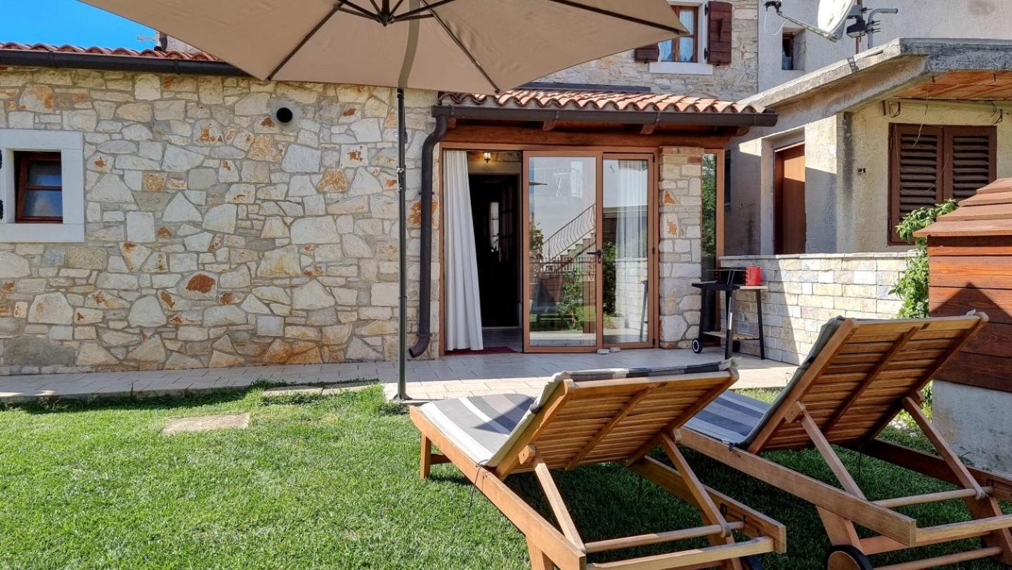 Ariana Villa Novigrad  Exterior photo